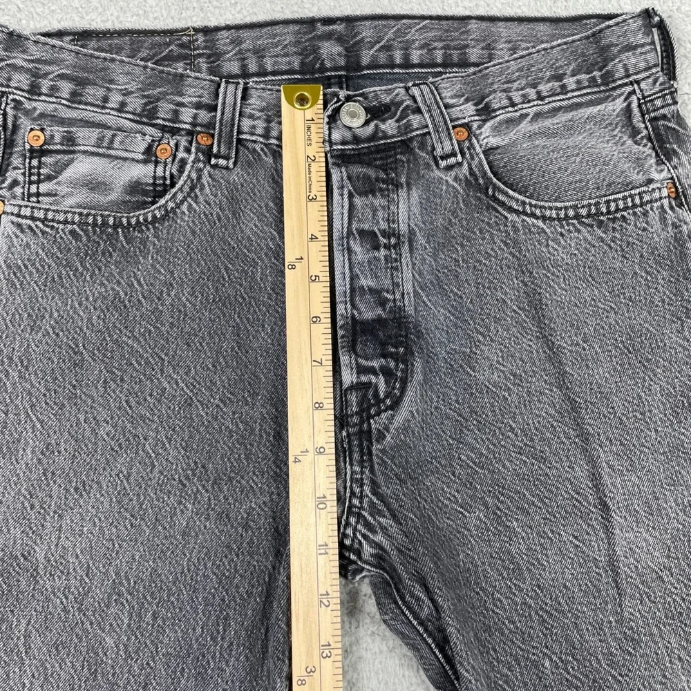 Levis 501 Original Fit Jeans Mens 32x32 (Fits 32x30) Black Fade Straight Stretch